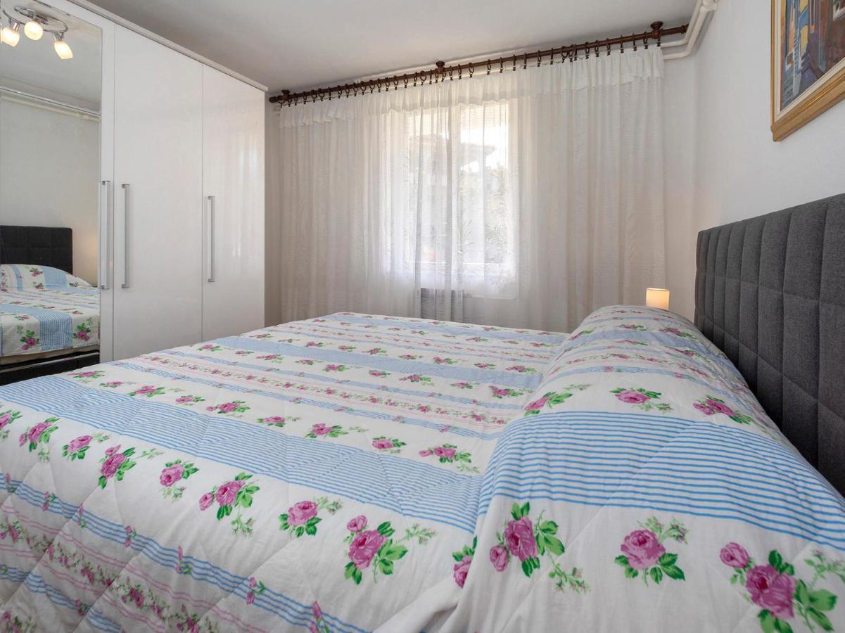 Vila Renato Porec Bagian luar foto