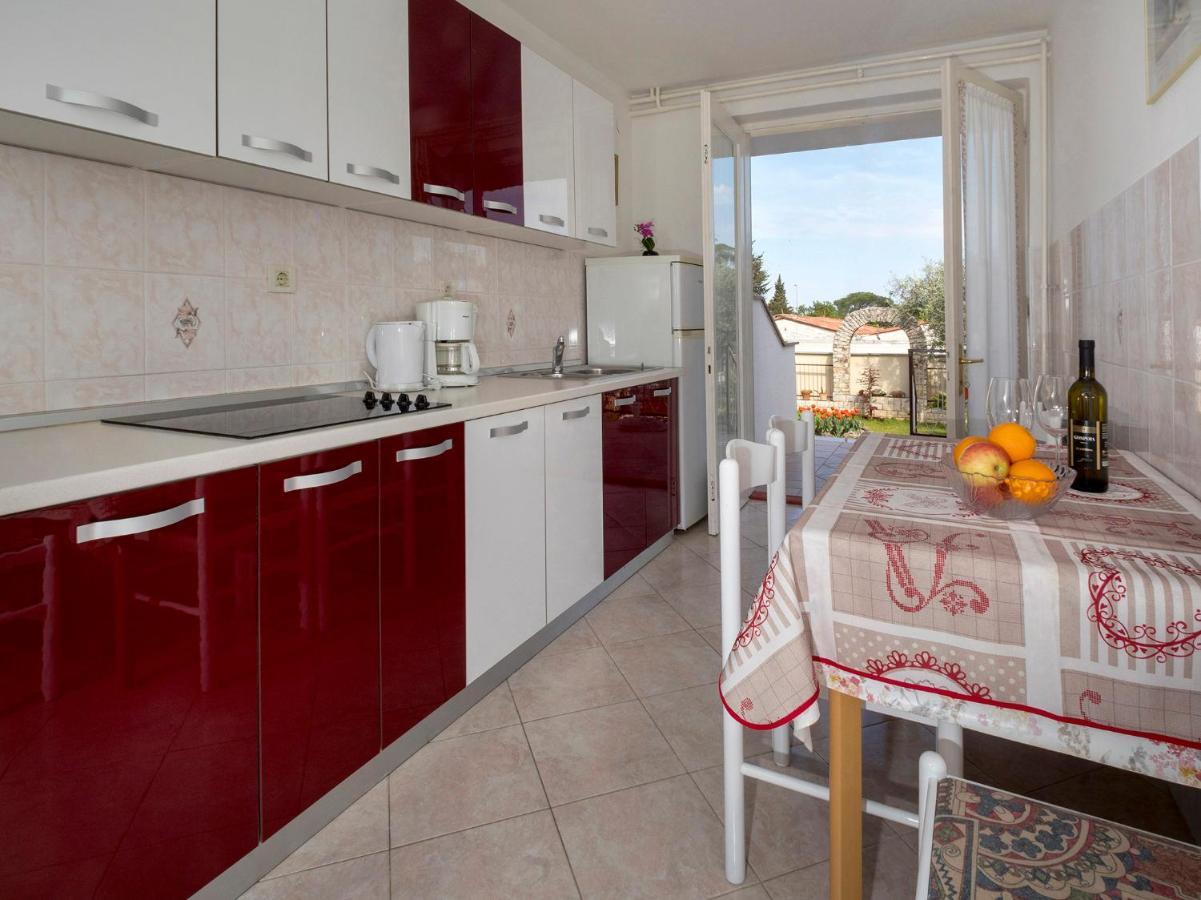 Vila Renato Porec Bagian luar foto