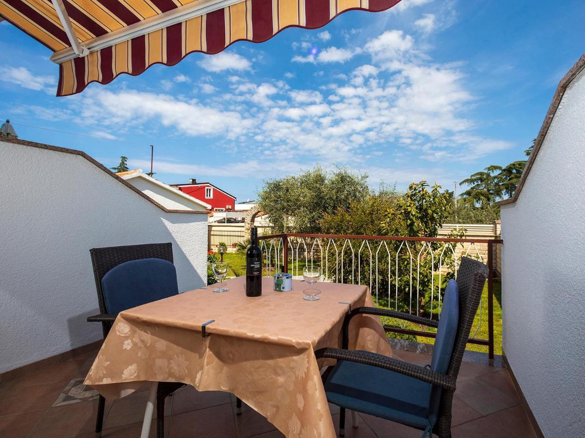 Vila Renato Porec Bagian luar foto