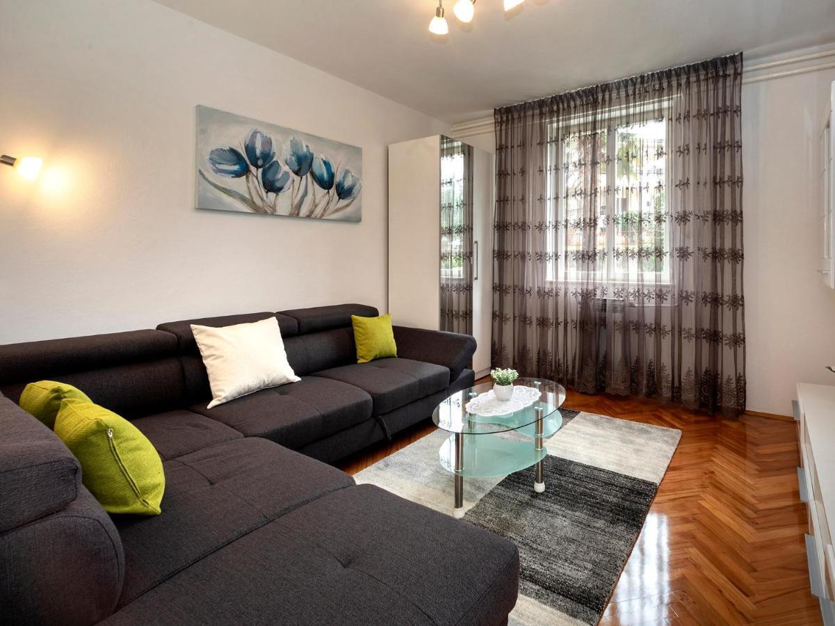 Vila Renato Porec Bagian luar foto