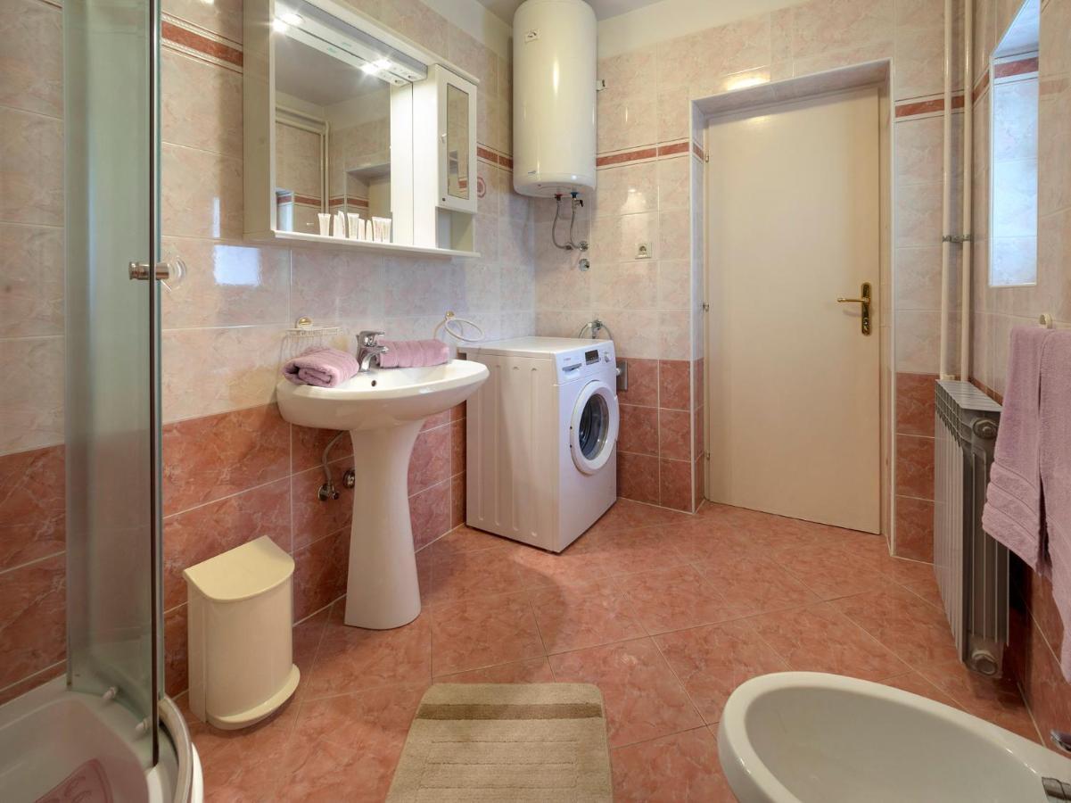 Vila Renato Porec Bagian luar foto
