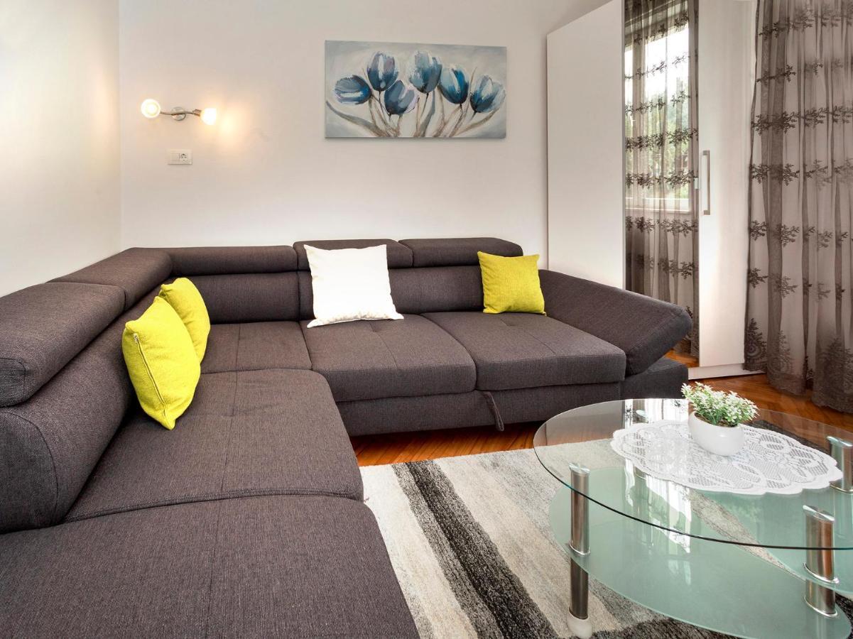 Vila Renato Porec Bagian luar foto