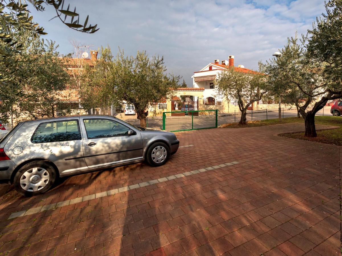 Vila Renato Porec Bagian luar foto